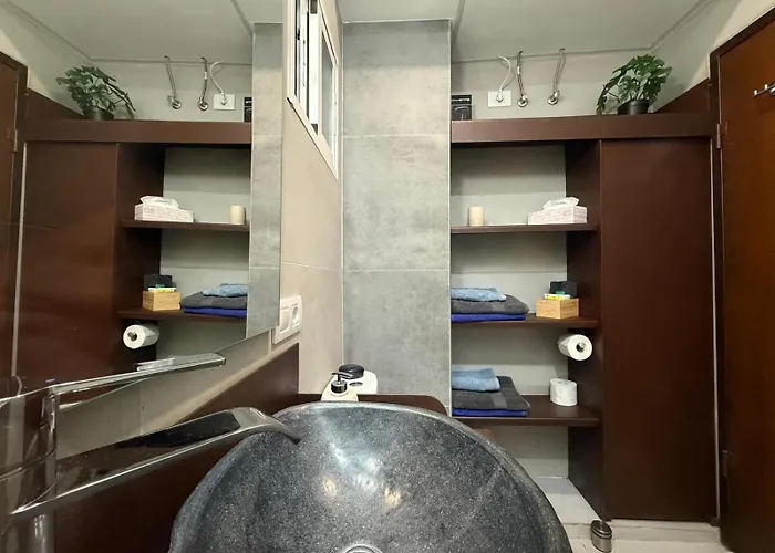 Loft 19 Luxury Boutique - Heated Pool * 洛斯克里斯蒂亚诺斯