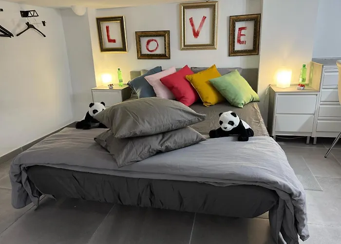 Loft 19 Luxury Boutique - Heated Pool * 洛斯克里斯蒂亚诺斯