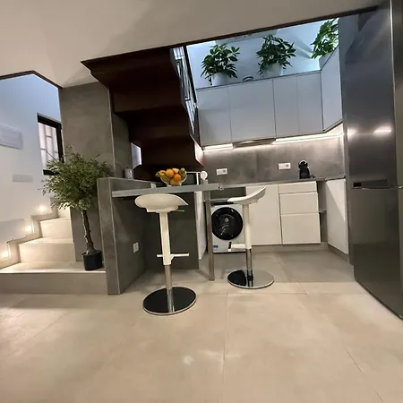 Loft 19 Luxury Boutique - Heated Pool Лос Кристианос