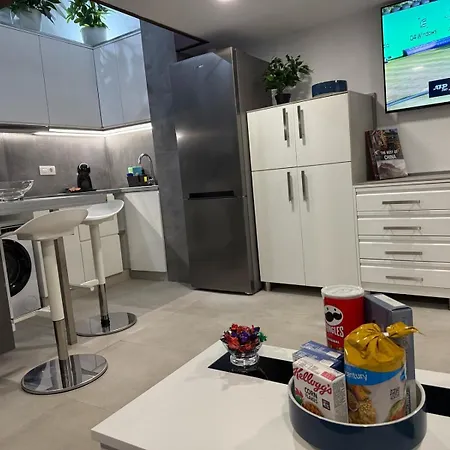 Loft 19 Luxury Boutique - Heated Pool Apartament *